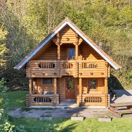 Holiday home Des Noisetiers - Magnifique Vue Montagne